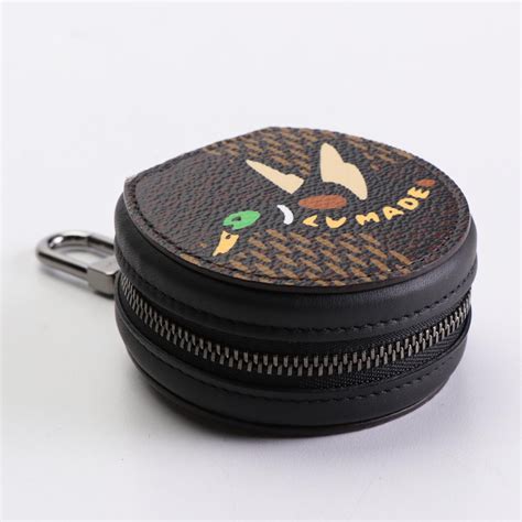 louis vuitton earbuds case|Meer.